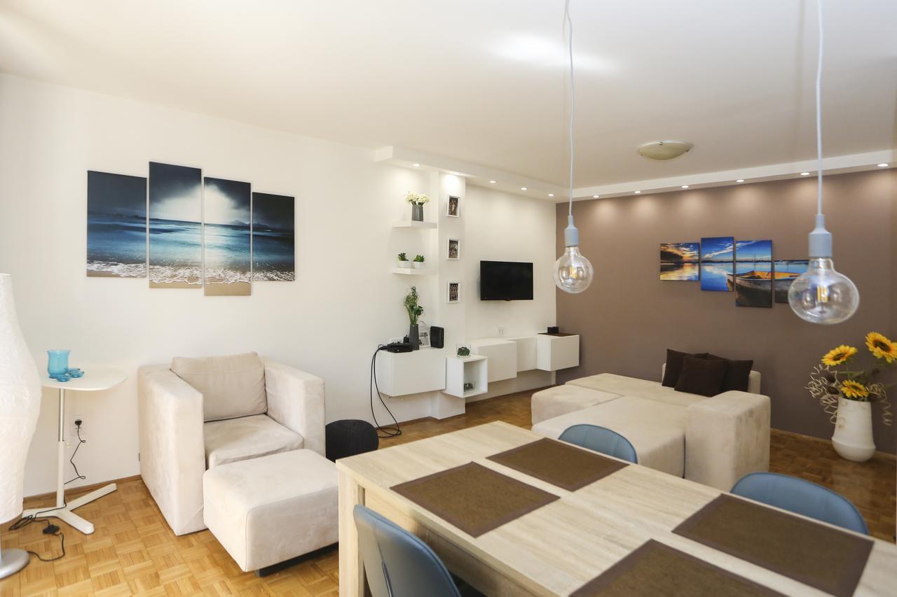 نوفي ساد Modern Apartment With Free Parking المظهر الخارجي الصورة