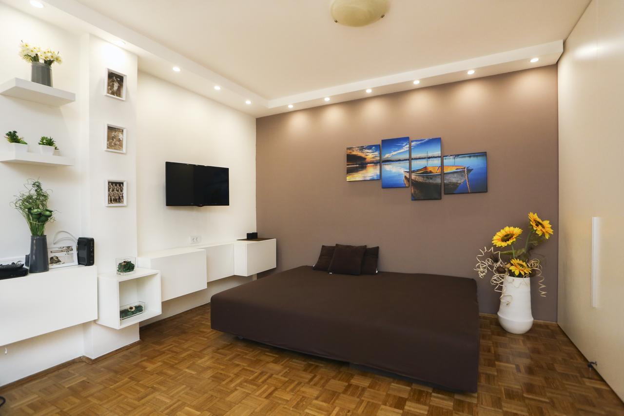 نوفي ساد Modern Apartment With Free Parking المظهر الخارجي الصورة