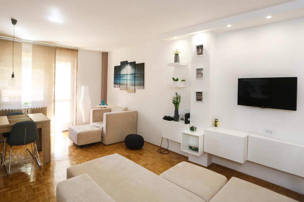 نوفي ساد Modern Apartment With Free Parking المظهر الخارجي الصورة